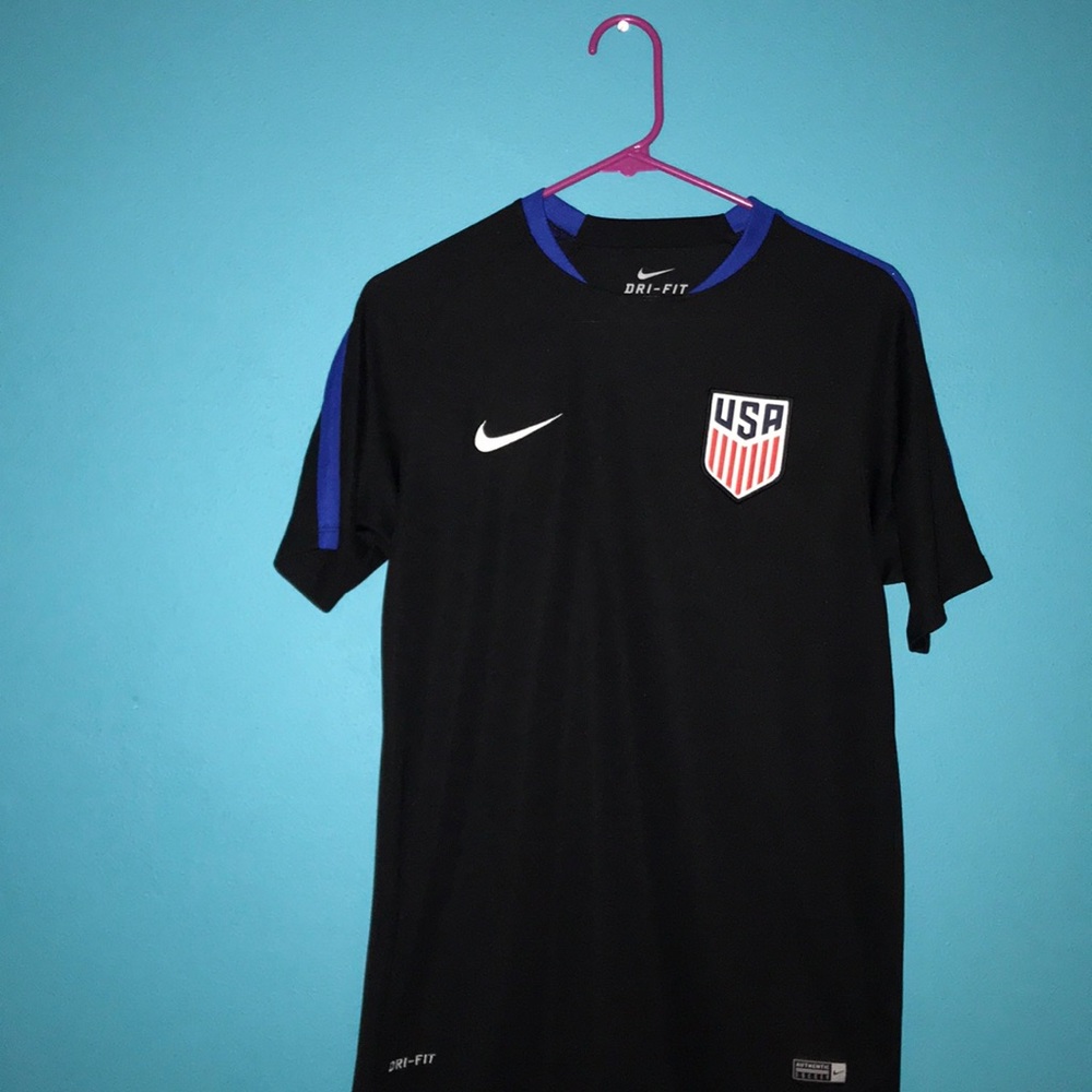 Women’s dry fit USA shirt